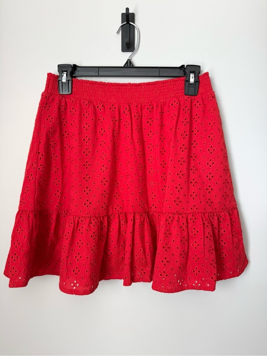 LOFT Dresses & Skirts - LOFT Red Eyelet Elastic Waist Comfortable Chic Mini Skirt XS